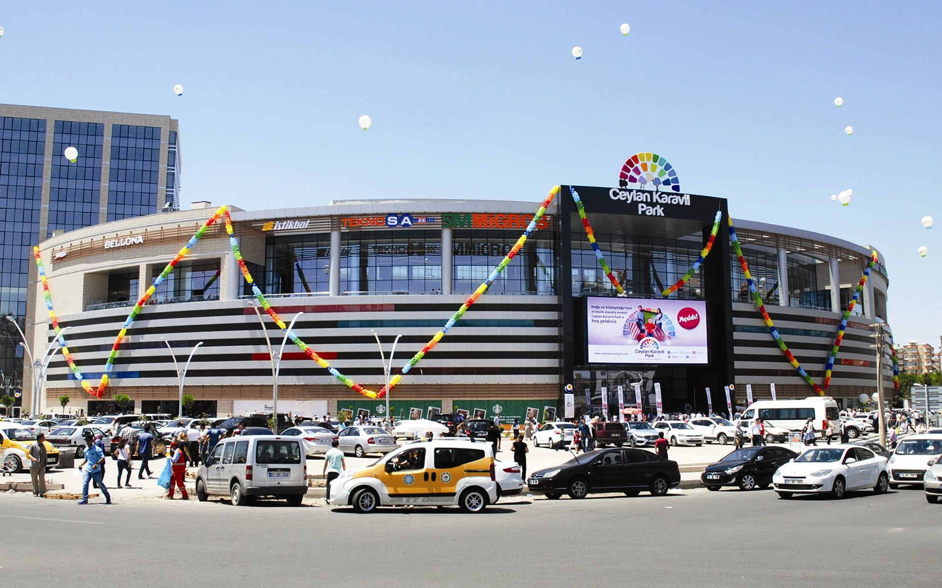CEYLAN_KARAVL_PARK_AVM.jpg